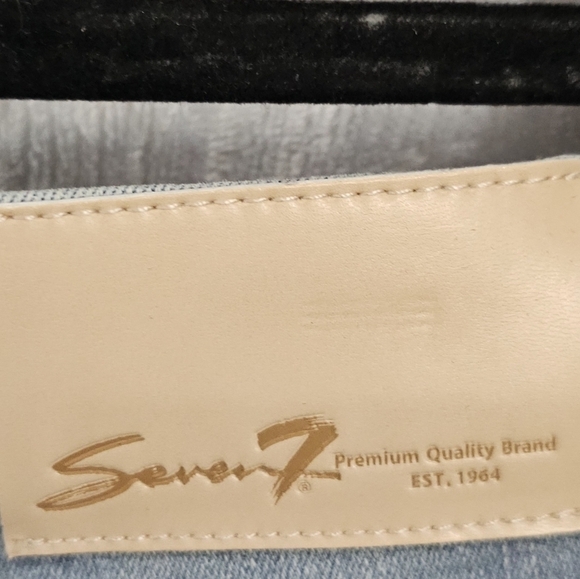 Seven7 High Rise Vintage Straight Distressed Jeans Size 14 New With Tags - Picture 9 of 12